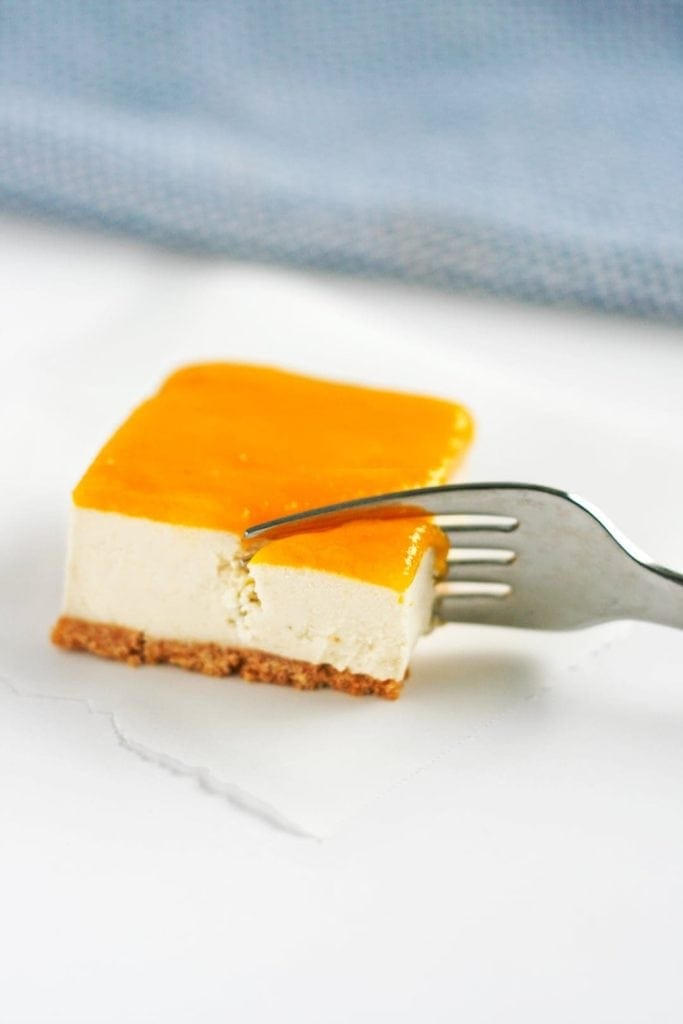 vegan mango cheesecake