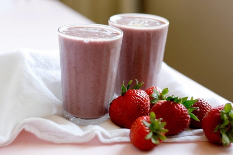 strawberry banana tofu smoothie