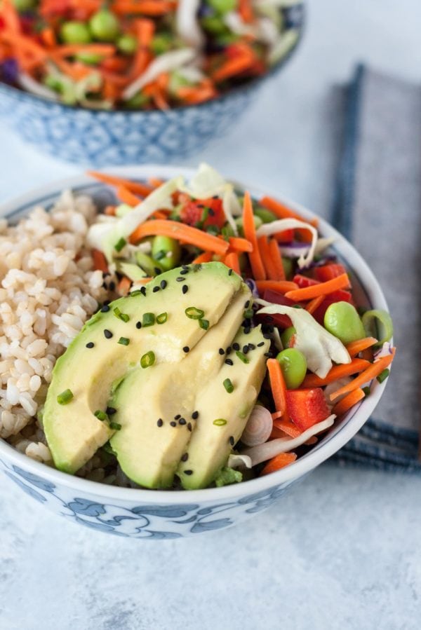 Edamame Sushi Bowl Recipe - Well Vegan