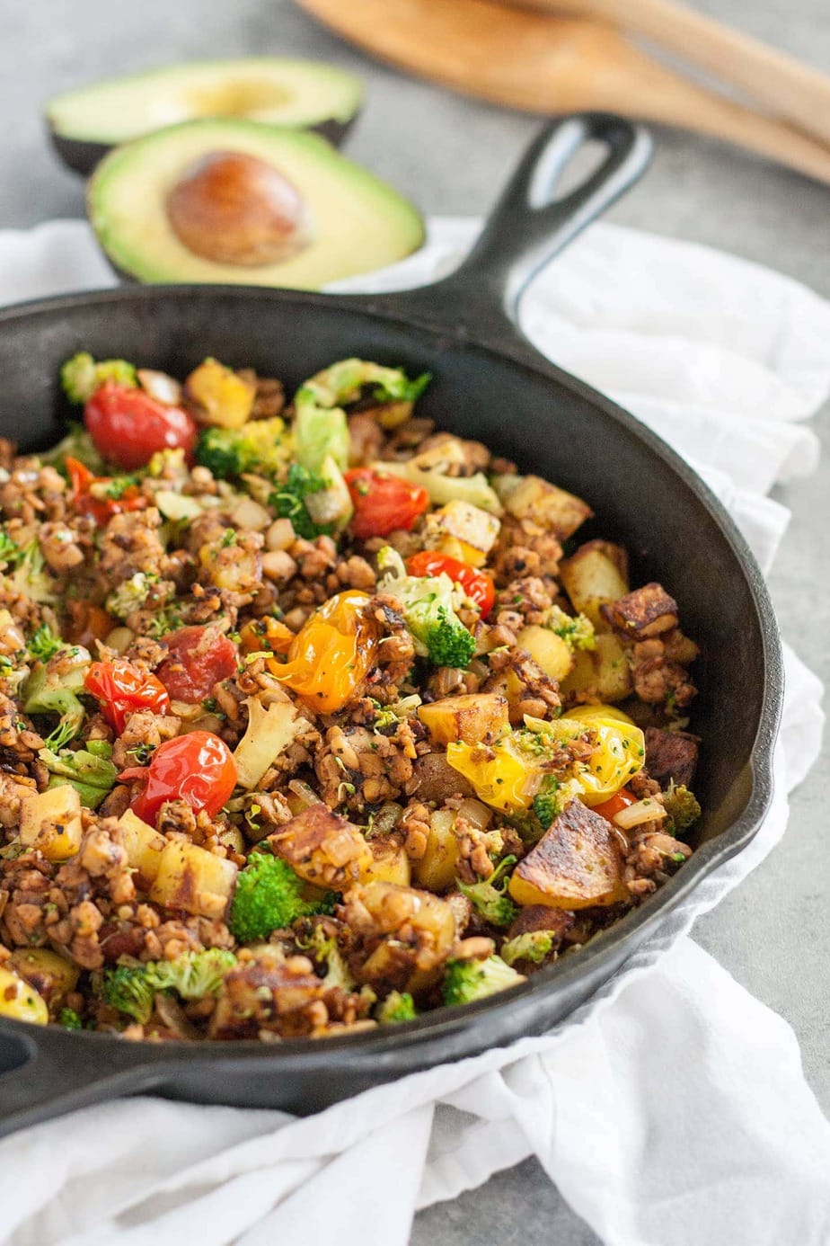 Protein-packed Tempeh Breakfast Hash Recipe - Well Vegan